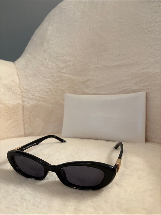 Le Specs Black Oval Sunglasses main image 4